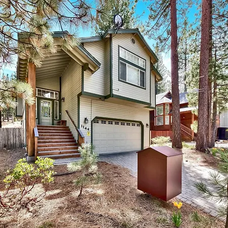 1144Gb The Golden Bear Retreat Villa